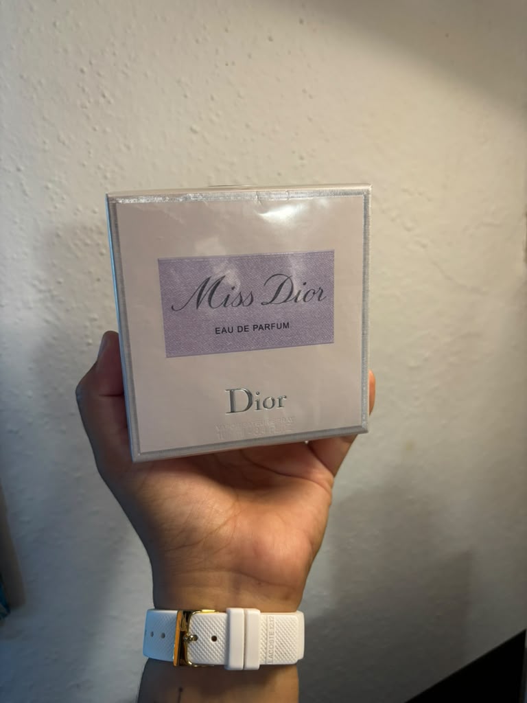 Miss D. Eau de Parfum( 100ml - 3.4 fl.oz)